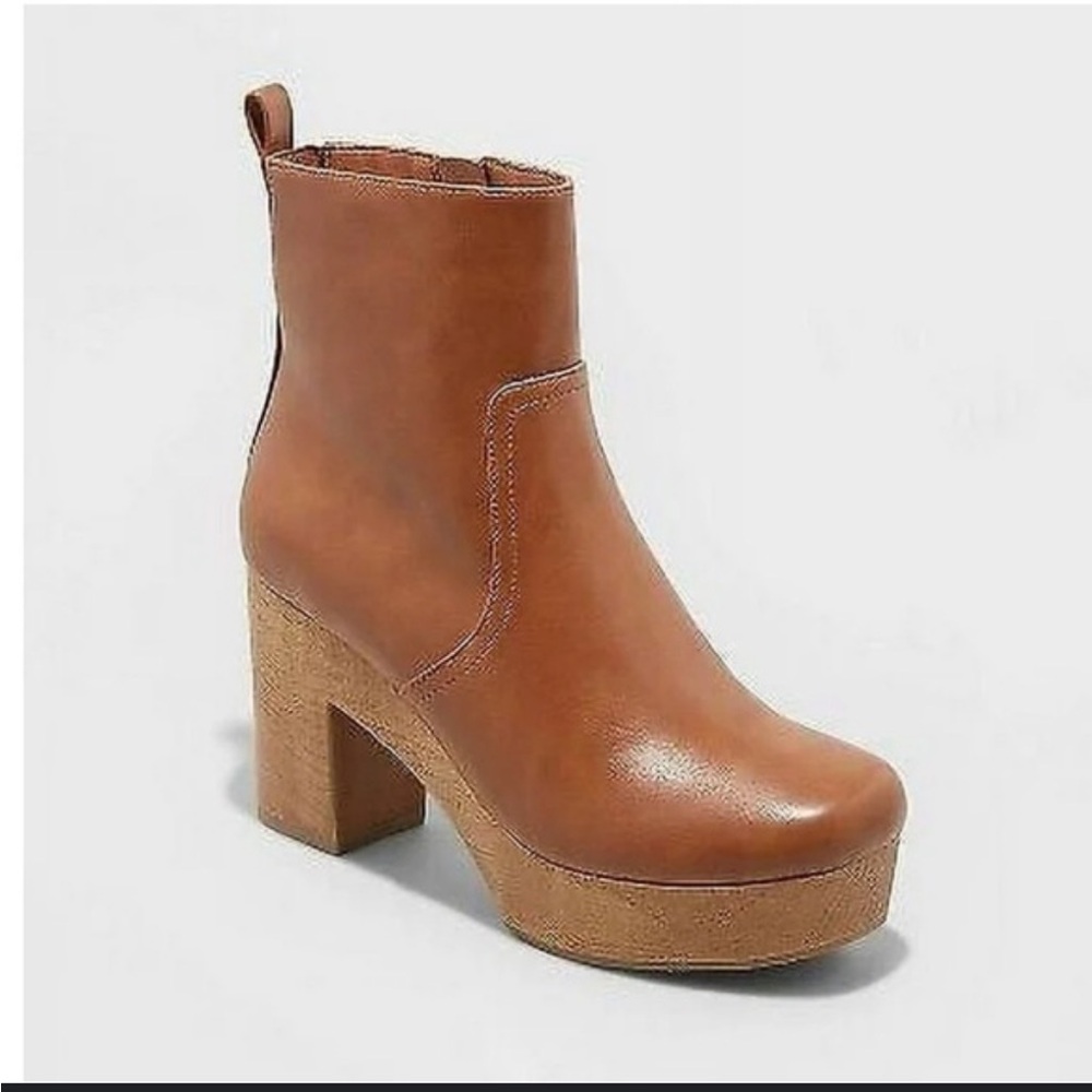 Universal Thread Women's Cognac Platform Clogs, 5.5